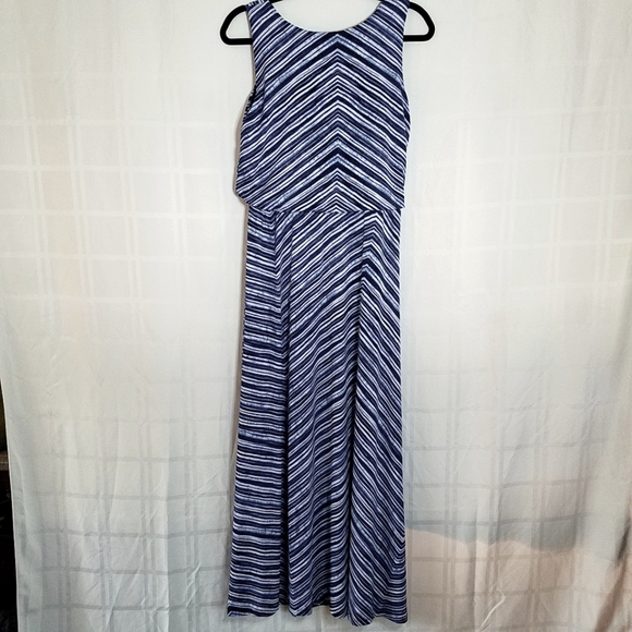 Calvin Klein Sleeveless Maxi Dress - Picture 2 of 7